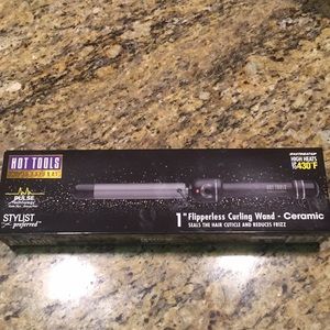 1 inch hot tools curling wand-never opened!